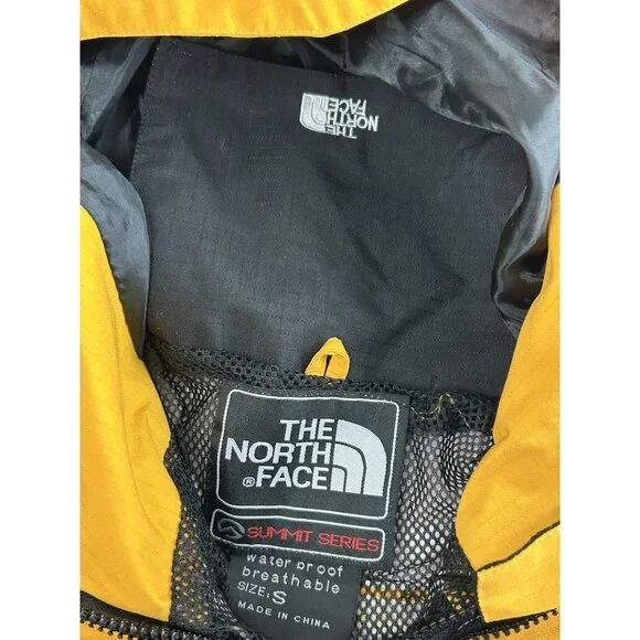 Vintage The North Face Men’s Small Summit series Gore tex Jacket Waterproof